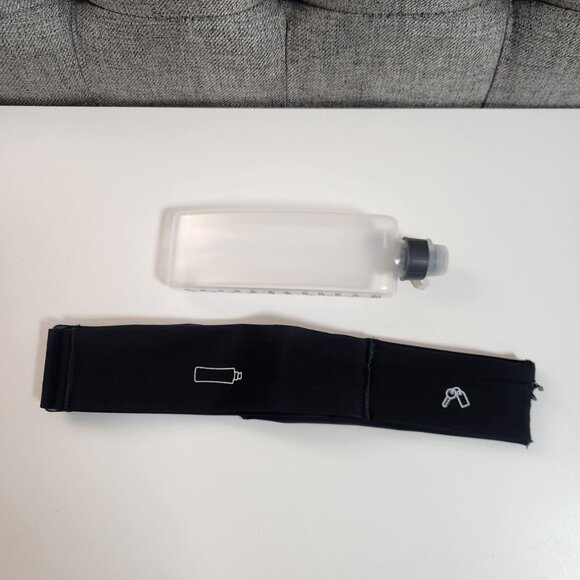 Brand New - Hydration Belt and Contoured Water Bottle (Minimizes Bouncing!) - Picture 3 of 9